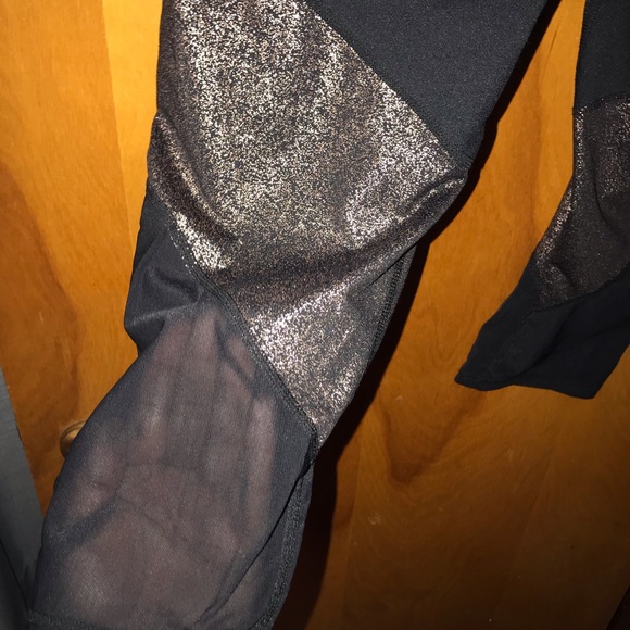 Cropped Fabletics leggings! - Picture 5 of 5